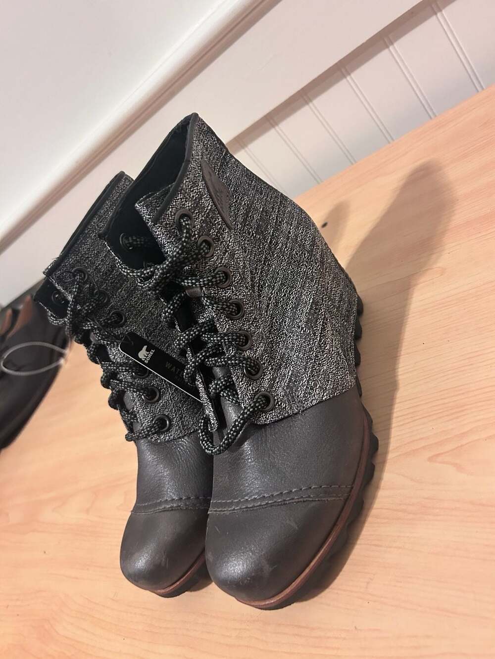 Sorel Joan of Arctic Wedge II Boots Women's Size 9.5